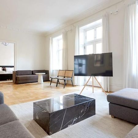 Moderen And Sleek 3Br With Bath By The Lakes And Metro Kopenhaga Zewnętrze zdjęcie