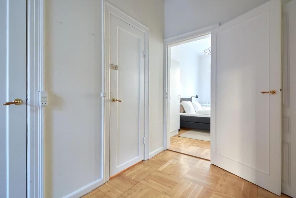 Moderen And Sleek 3Br With Bath By The Lakes And Metro Kopenhaga Zewnętrze zdjęcie