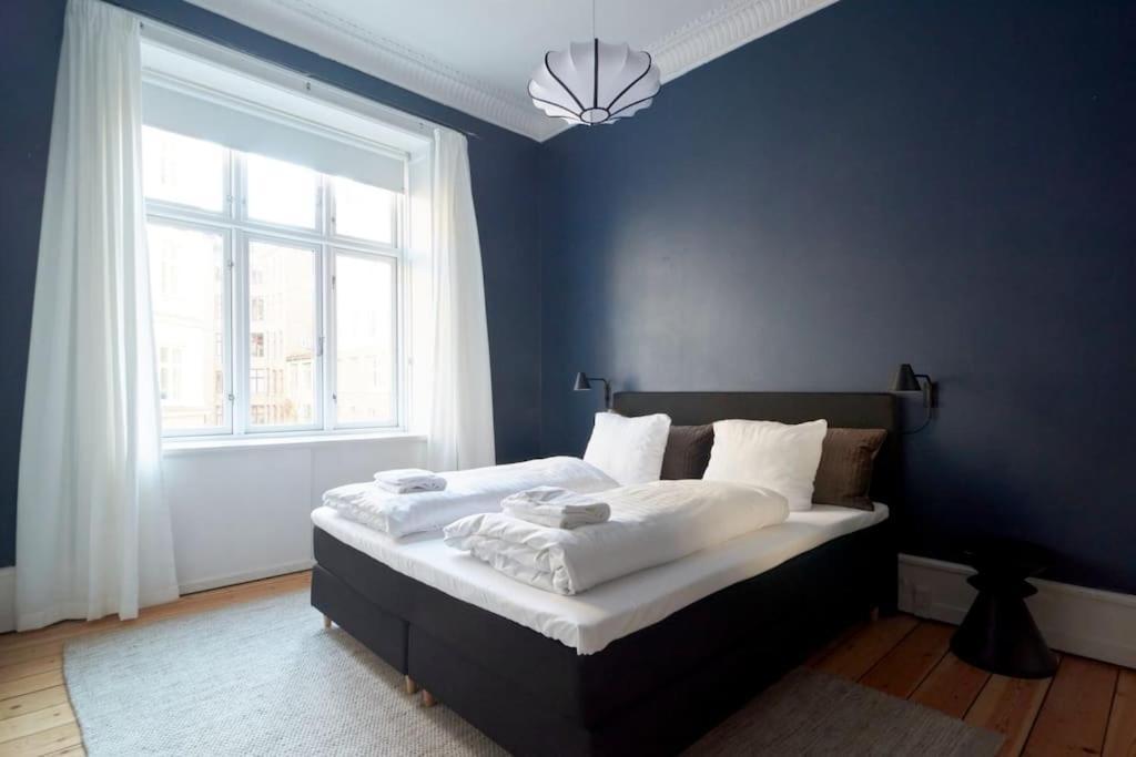 Moderen And Sleek 3Br With Bath By The Lakes And Metro Kopenhaga Zewnętrze zdjęcie