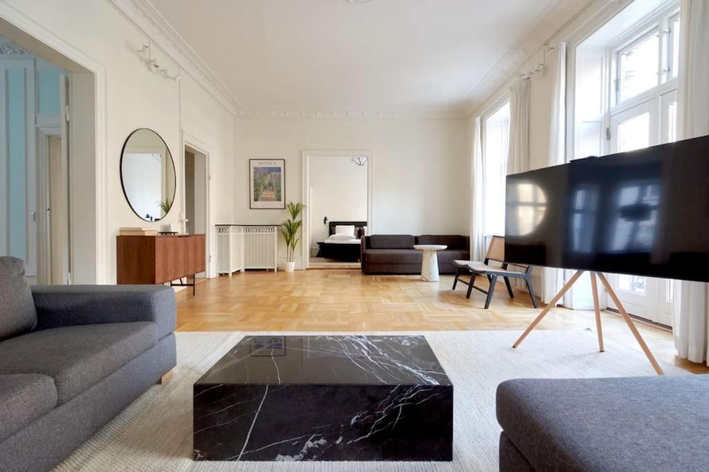 Moderen And Sleek 3Br With Bath By The Lakes And Metro Kopenhaga Zewnętrze zdjęcie