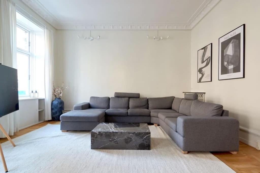 Moderen And Sleek 3Br With Bath By The Lakes And Metro Kopenhaga Zewnętrze zdjęcie