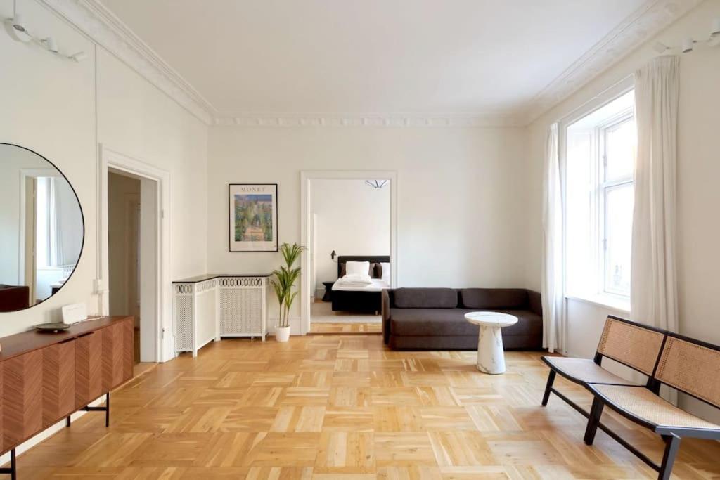 Moderen And Sleek 3Br With Bath By The Lakes And Metro Kopenhaga Zewnętrze zdjęcie