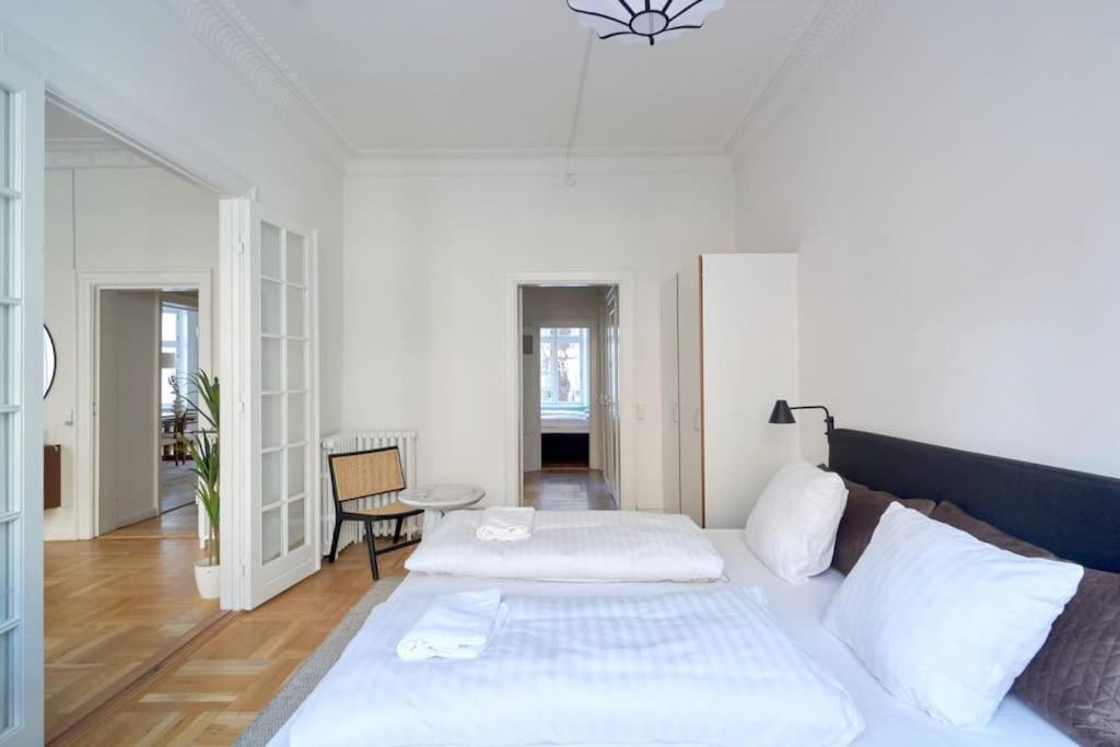 Moderen And Sleek 3Br With Bath By The Lakes And Metro Kopenhaga Zewnętrze zdjęcie