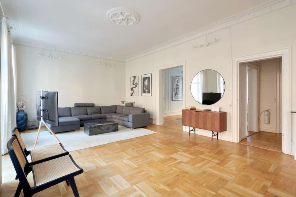 Moderen And Sleek 3Br With Bath By The Lakes And Metro Kopenhaga Zewnętrze zdjęcie