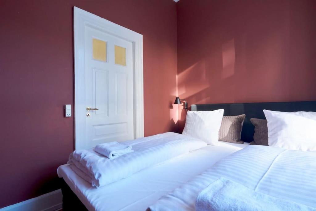 Moderen And Sleek 3Br With Bath By The Lakes And Metro Kopenhaga Zewnętrze zdjęcie